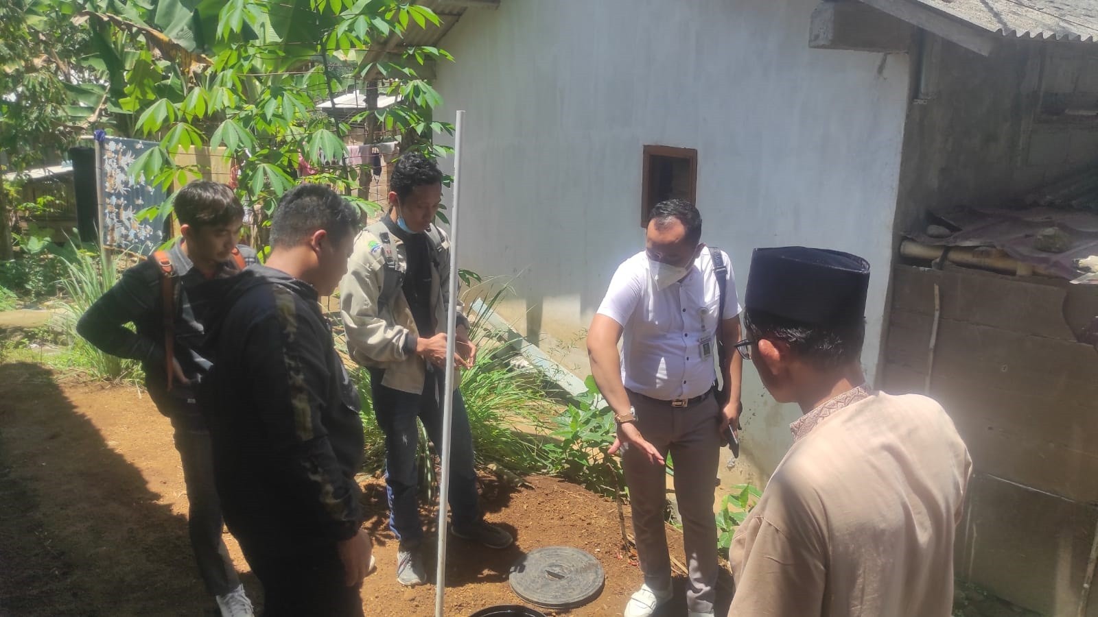 Monitoring dan Evaluasi SLBM desa Gowong