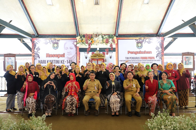 Lantik dan Kukuhkan Forum Puspa dan Serat Kartini, Bupati Minta Perempuan Lebih Berdaya